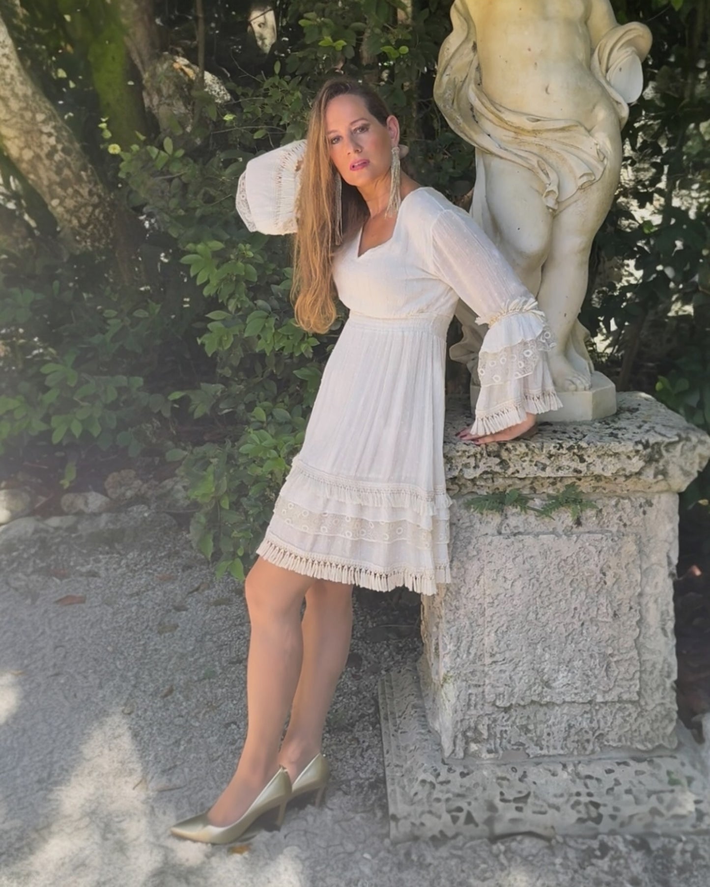 #10550 – Short Offwhite Dress with Trumpet Sleeve | Shizera Beauty